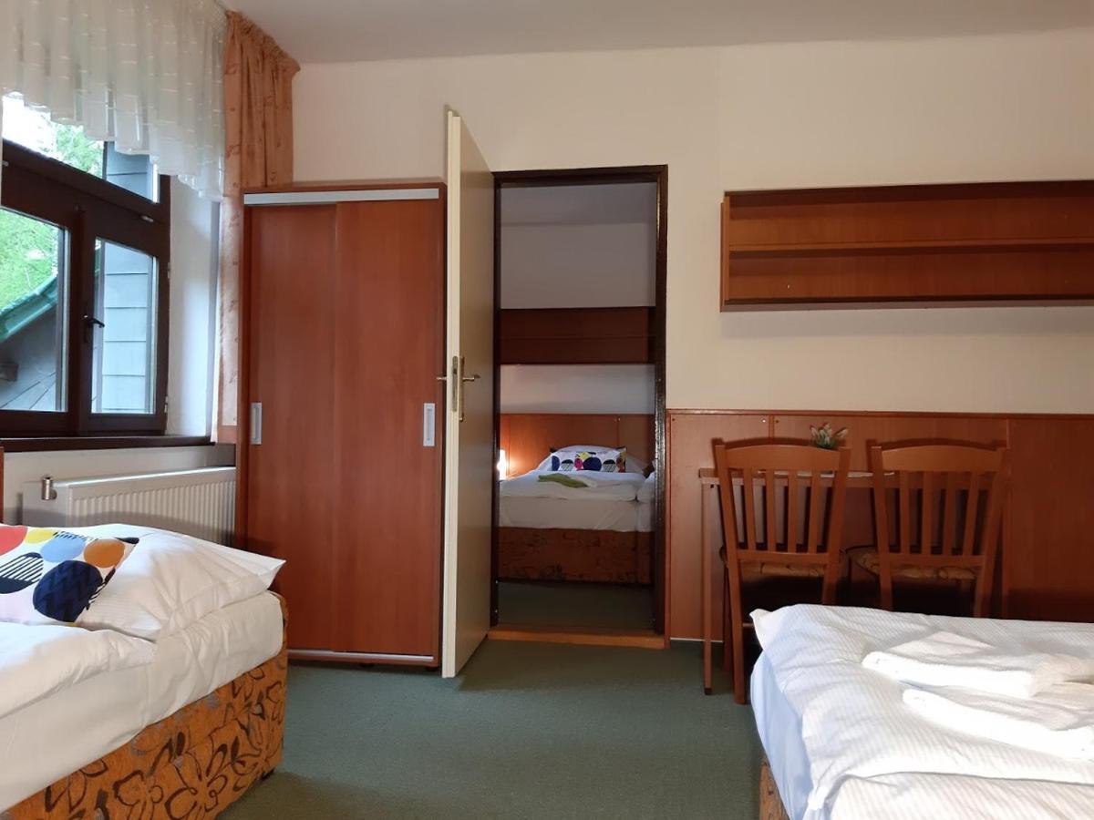 Hotel Maredis Kořenov Cameră foto